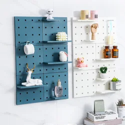 Estante de almacenamiento cuadrado sin perforaciones, organizador de plástico para cocina, baño y hogar, con ganchos para Clapboard montados en la pared