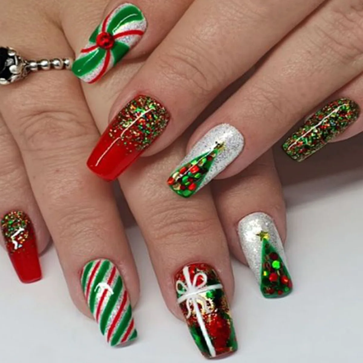 

24PCS Christmas Snow Elk Tree Fake Nails Reusable Stick On Nails Press on Full Cover 3D False Nail Tips DIY Manicure Dropship