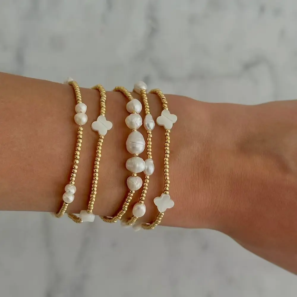 Vlen Damen-Armband aus goldfarbenen Glasperlen mit Süßwasserperlen, Blatt-Charm, verstellbar, eleganter Schmuck, Geschenk zum Geburtstag