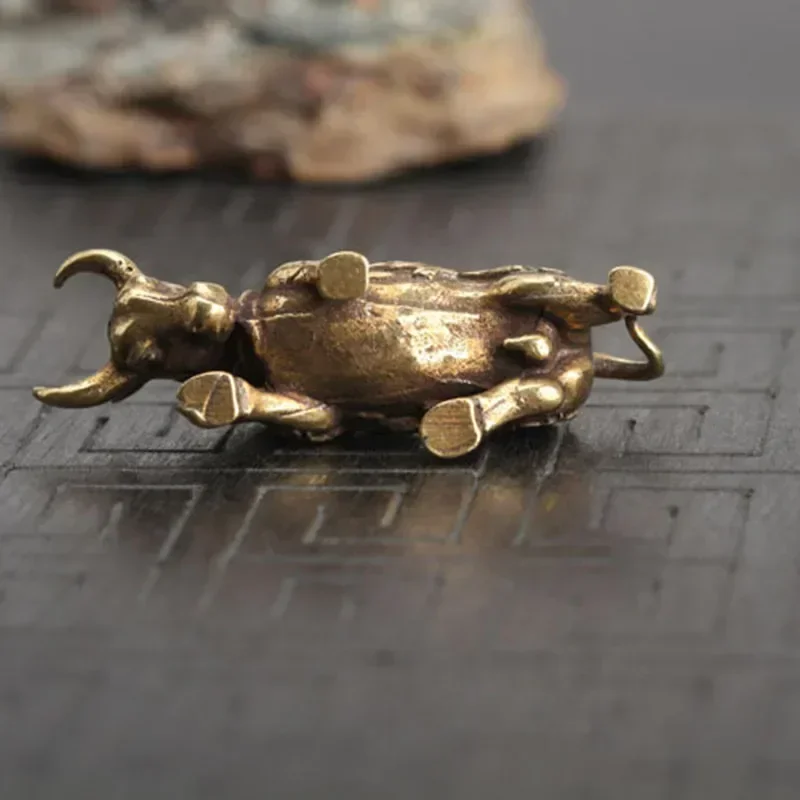 Mini Brass Wealth Bull Figurine Pendant Metal Animal Statue Home Desktop Decoration Ornament miniature ornament,miniature figurines