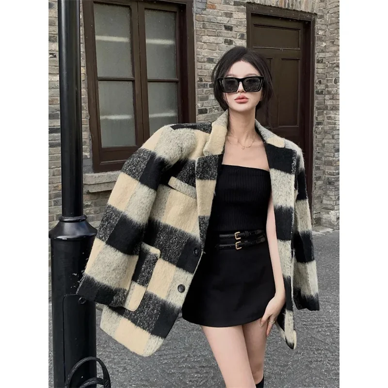 Slightly Fat mm Royal Sister Fashion Plaid Woolen Coat Female 2023 Autumn Winter NewLoose Thick Fried Street Top Tide Commute