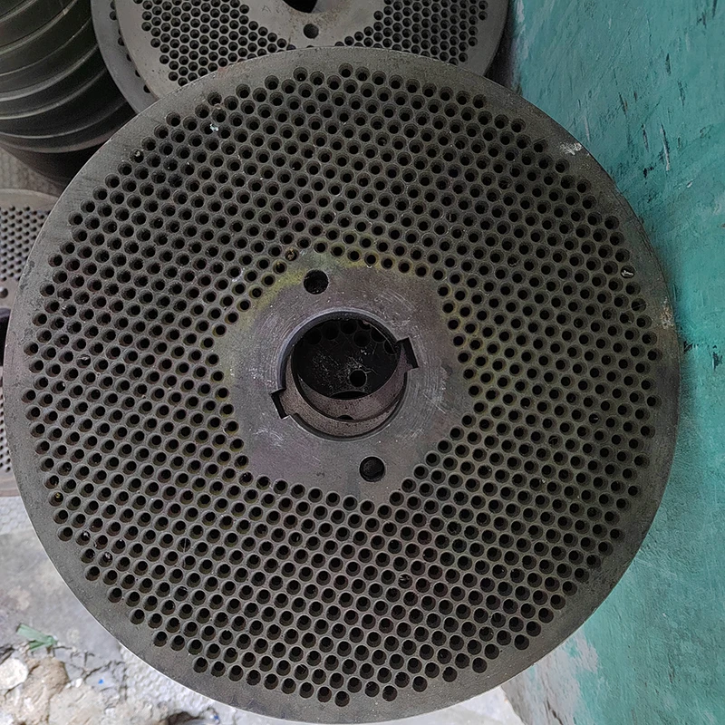 Feed pellet machine grinding disc manganese steel animal feed mill machine 4mm 6mm disk feed pellet making spare parts