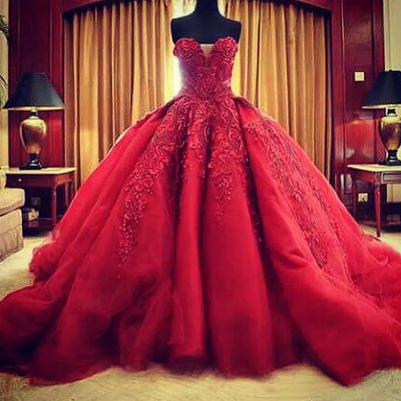 

Modest Quinceanera Dresses Sweethear Red Party Gowns Sweetheart Sequined Lace Applique Ball Gown Prom Dresses