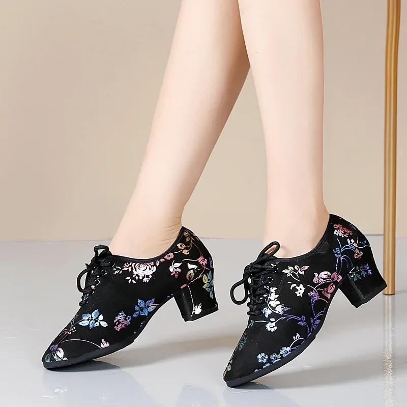 Fashion New Latin Dance Shoes Tango Salsa Girls Woman Adult Modern Ballroom Dance Shoes Teacher Shoes 3.5/5cm Oxford Sneakers 3