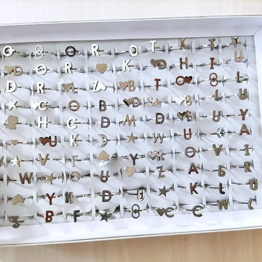 50 teile/los Brief Ring für Frauen Edelstahl Alphabet Männer Fingerring Party Schmuck Geschenk