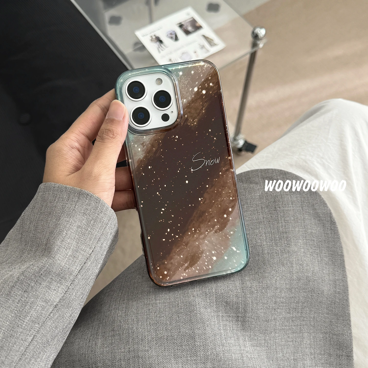 Luxury Laser Gradient Smudge Brown Phone Case For iPhone 15 14 13 16 Pro Max 13 14 15 16 Pro Fashion Shiny Bumper Cover Funda