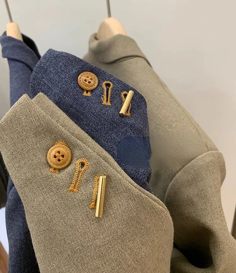 Рисунок 6 - Женские винтажные блейзеры большого размера