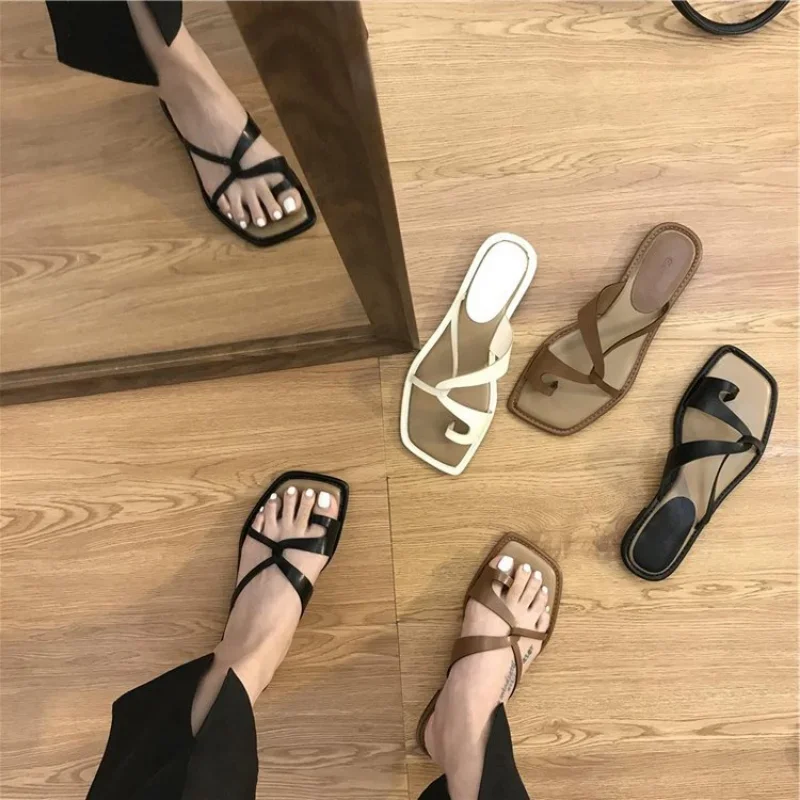 Women Summer Korean Version Clip Toe Flip Flops Outdoor Fashion Flat Casual Non-slip Sandals Beach Mules women flip flops,flip flops,women sandals