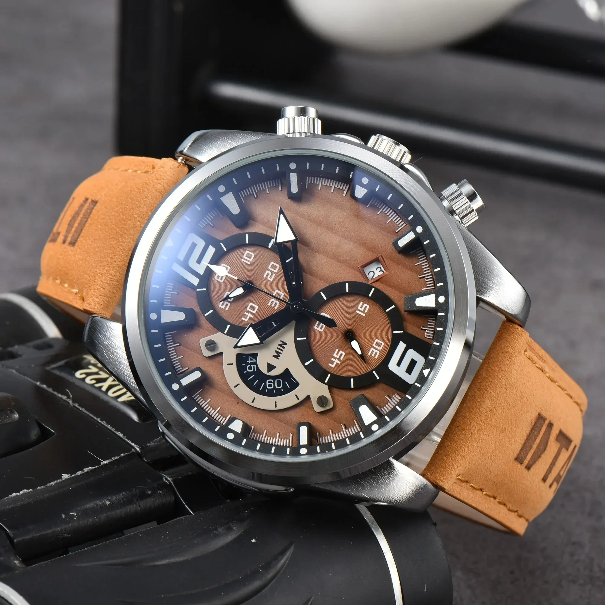 

2024 Newly Wrist Watches For Men Original Brand Leather Strap Automatic Date Fashion Quartz Male AAA+ Clocks Daily Waterproof
