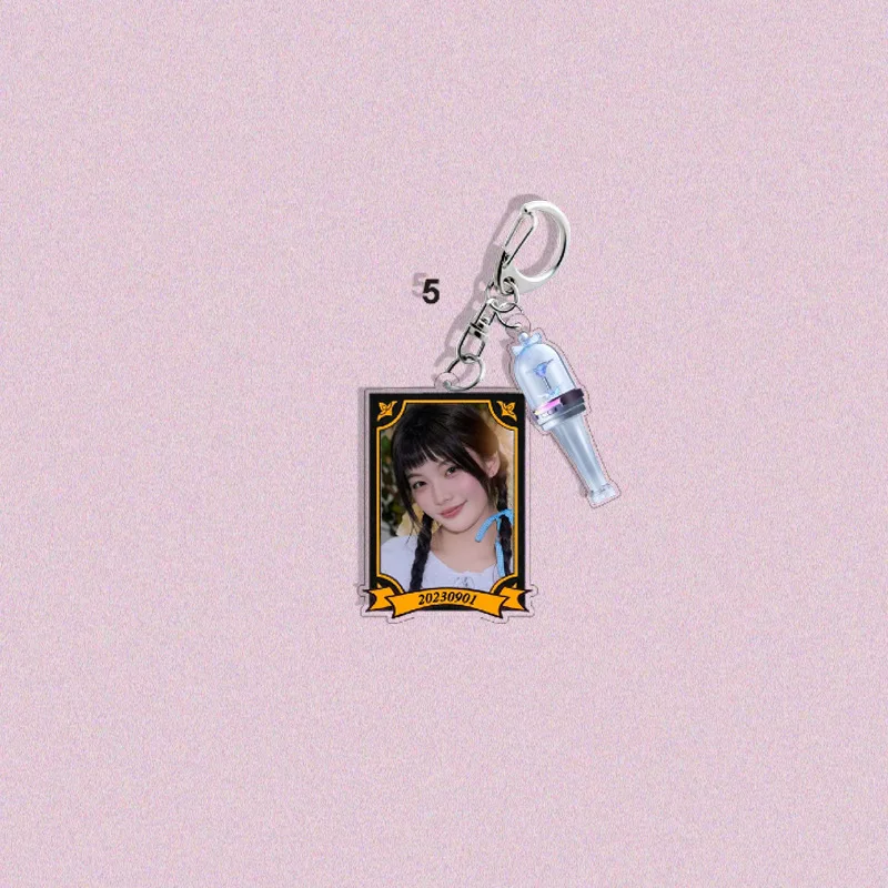アイドル ILLIT KEYRING Kpop ILLIT Keychain 2pcs/Set Character Printing Double Sides