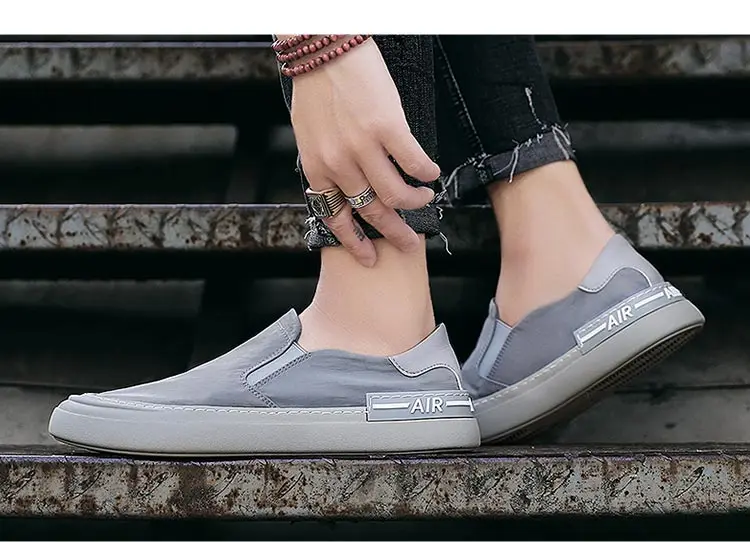 2021 Summer Men Sneakers Light Ice Silk Cloth Casual Shoes Men Breathable Walking Flat Shoes Man Loafers Zapatillas Hombre