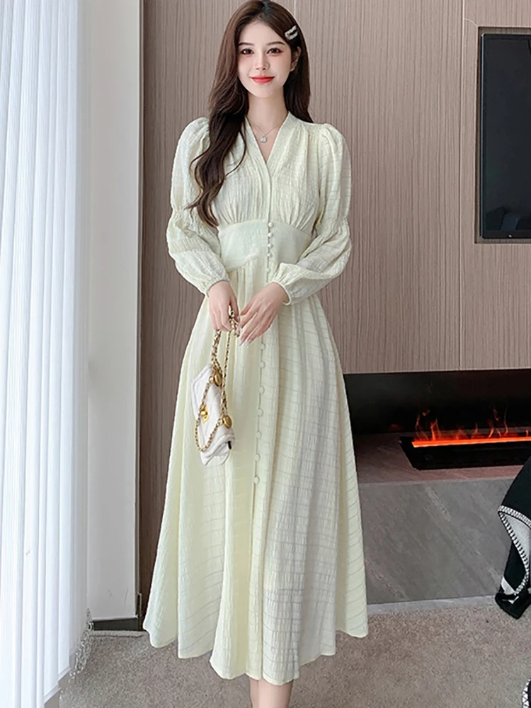 

Autumn Winter Pleated Striped Long Sleeve Midi Dress 2023 Elegant Luxury Party Evening Dress Women Korean Bodycon Casual Dresses