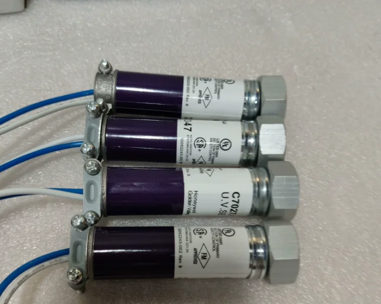 HONEYWELL 연소 감지기 C7027A1049 새 제품 재고 있음