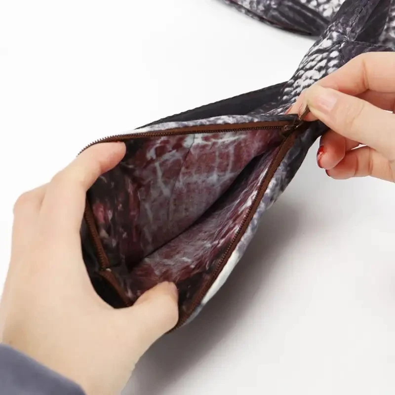 Cosmetic Bag Carp Pen Bag Realistic Fish Shape Make-up Pouch Pen Pencil Case With Zipper Casual Gift Toiletry Wash Funny Handbag