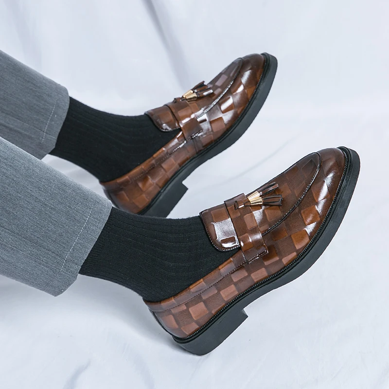 Leather Shoes Fashion Designer Formal Slip On Men Dress Shoes Classic Leather Oxfords For Party Business Shoes Men's Wedding Flat Loafers
