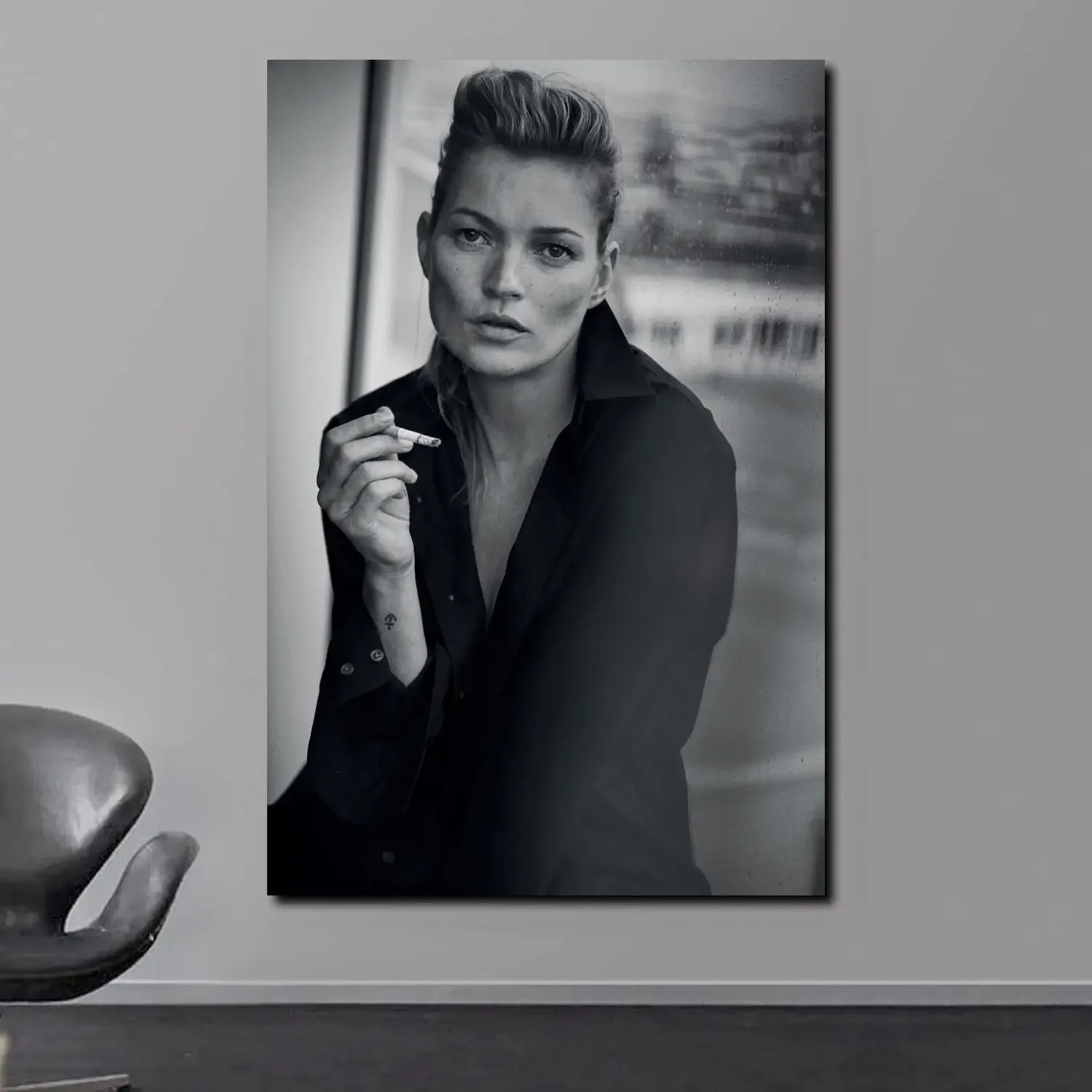 ケイトモスポスター ブラック Supreme ケイトモス（Kate Moss）のポスターを販売 ー NOISEKING