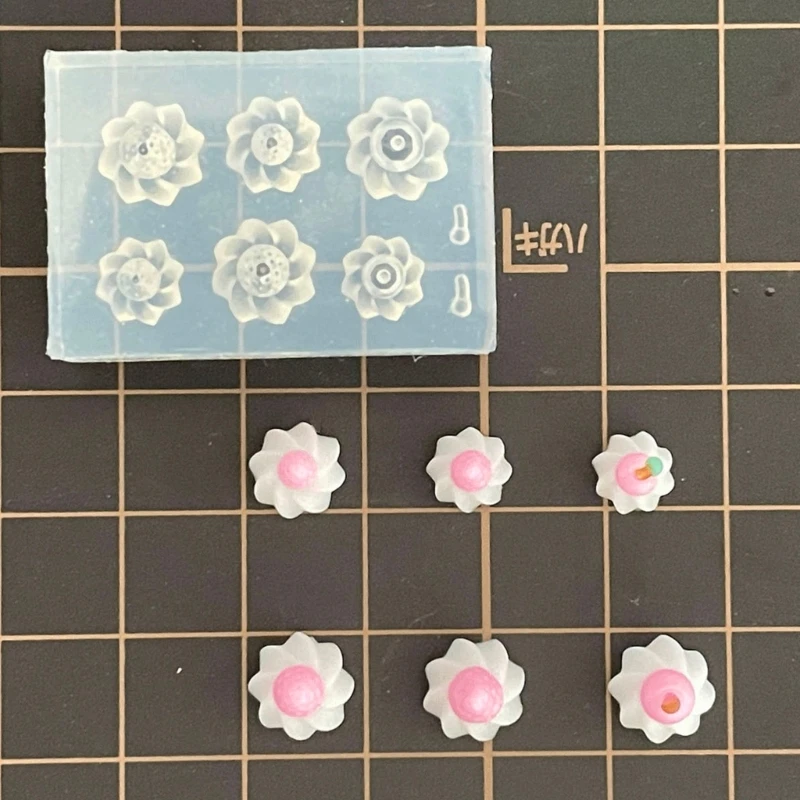 Strawberry Shaped Fondant Chocolate Molds Cake Decorating Baking Tool Handmade Soap Pastries Molds DIYs Ornament