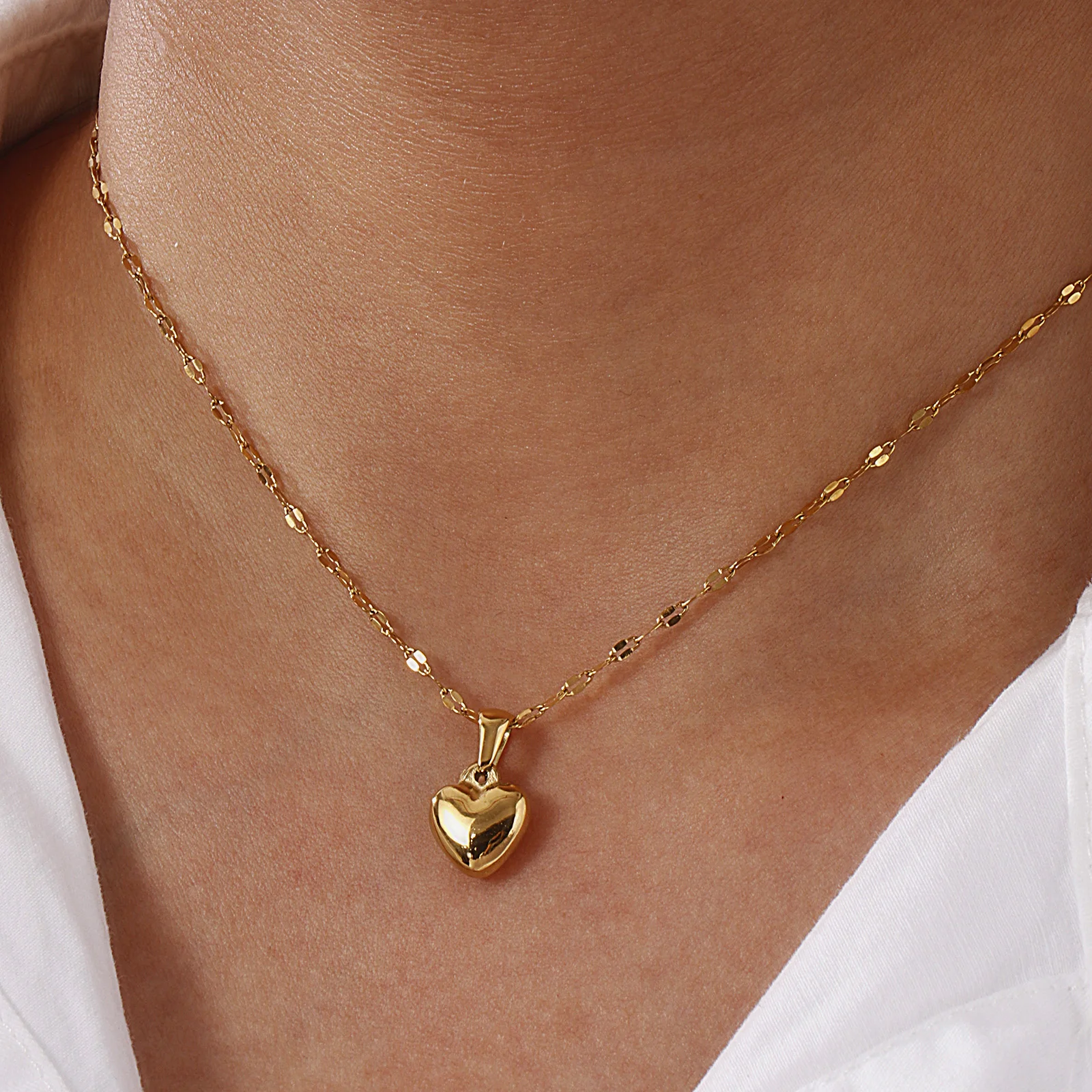 1 Piece Sweet & Cute Heart Pendant Necklace Gold Plated 304 Stainless Steel Lips Chain Necklace For Women Gift 40cm + 5cm Long