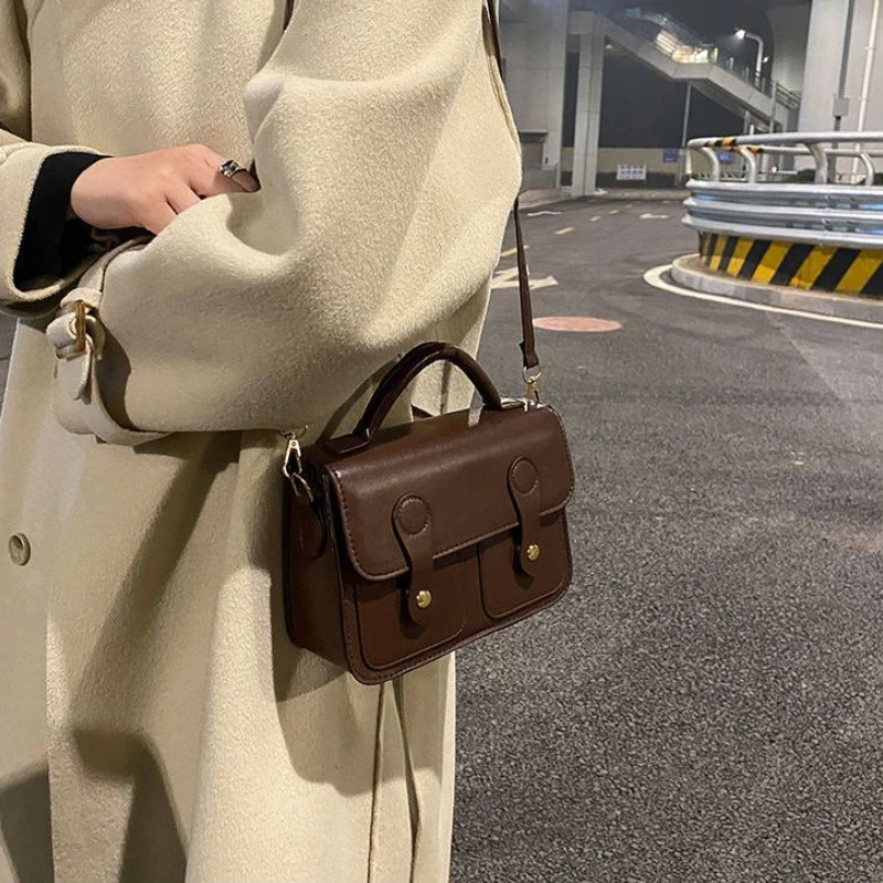 Borsa Vintage 2023 New Tend College Style Tinta Unita Pu Leather Casual Popular Ladies Flap Messenger Bag Muslimtescescesmea