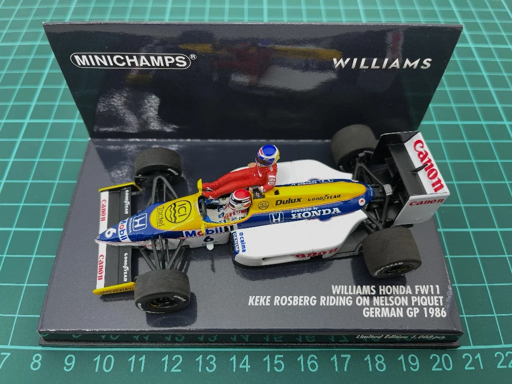 

Миниатюрная модель автомобиля в масштабе 1:43 F1 FW11, розоберг Пике 1986, Германия, ограниченная серия, полимерная металлическая статическая модель автомобиля, игрушка в подарок