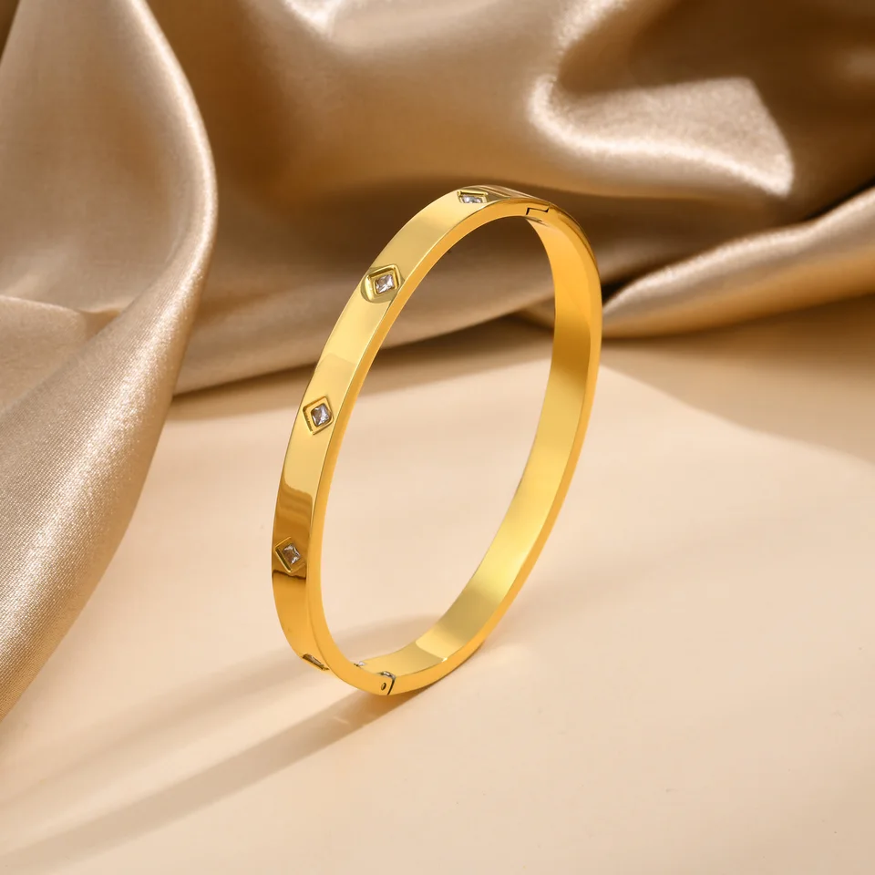Bracelet Jonc Femme En Acier Inoxydable Doré - Bijou De Mode - Neuf Sans Emballage