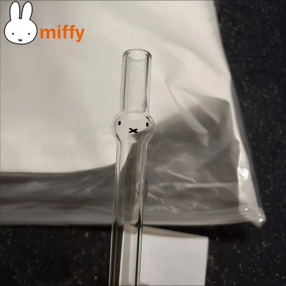 Kawaii Miffy Niedlicher Cartoon-transparenter Glasstroh, großes Kaliber, hohe Temperaturbeständigkeit, Geschenke für Studenten und Mädchen