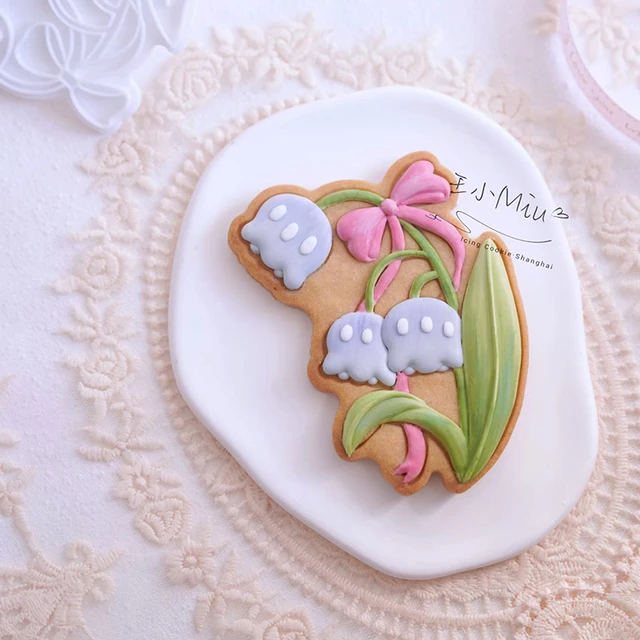 Bí kíp lily of the valley cake decorating Tạo bánh ngọt trang trí đẹp như mơ