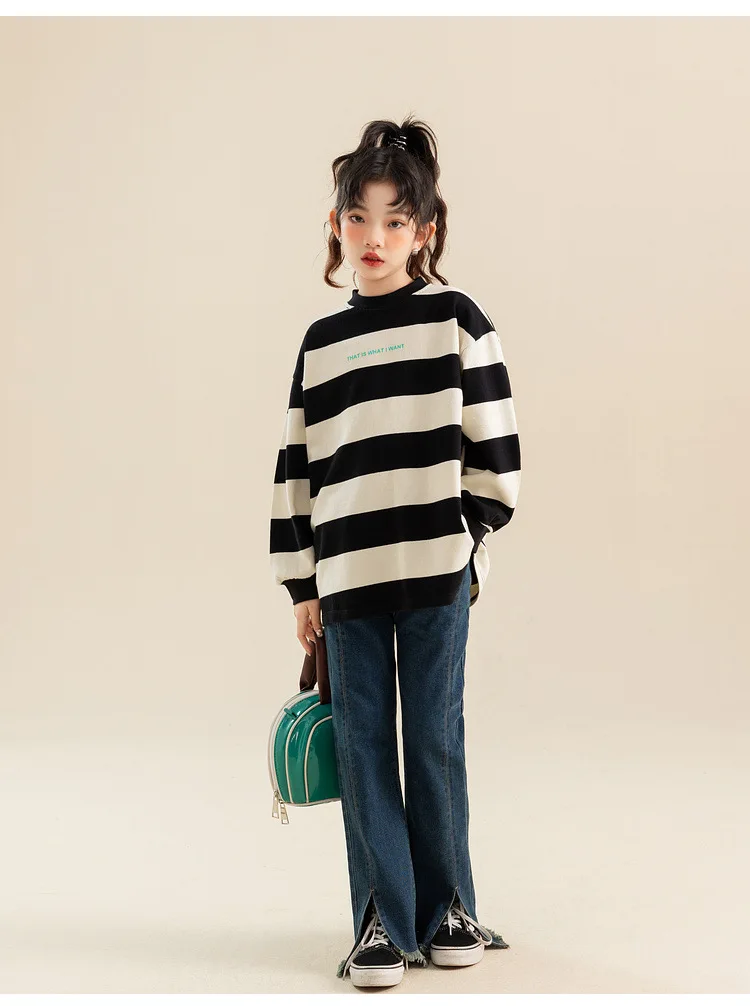 Striped Sweatshirt  Girls Long Sleeve Round O-neck crewneck Spring Autumn Casual T-shirt for Kids Fashion All-match Sweatshirts Teen Children Clothes in Black White