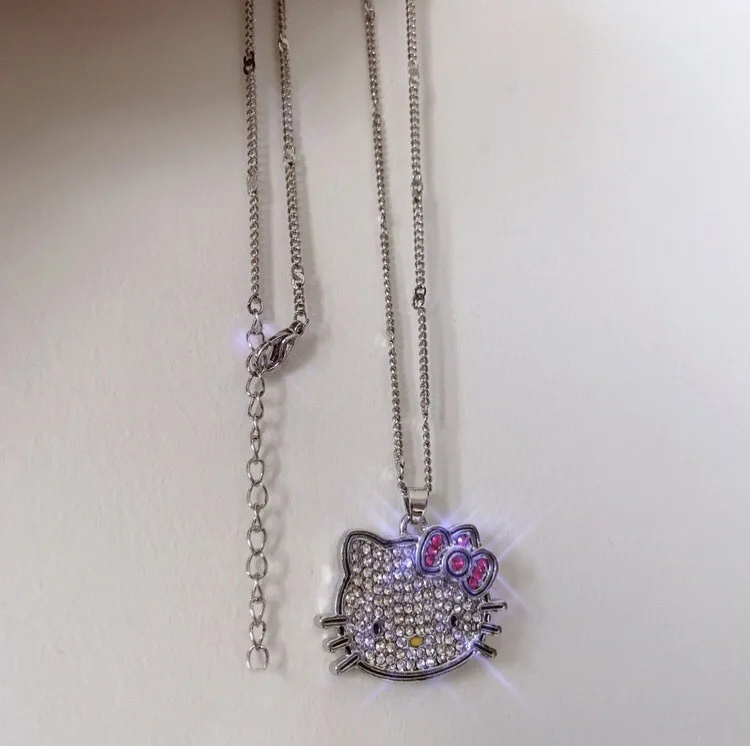 

Sanrio Hello Kitty Anime Ladies Full Diamond Crystal Bow Cute Head Necklace Jewelry Fashion Pendant Decoration Women Girl Gift