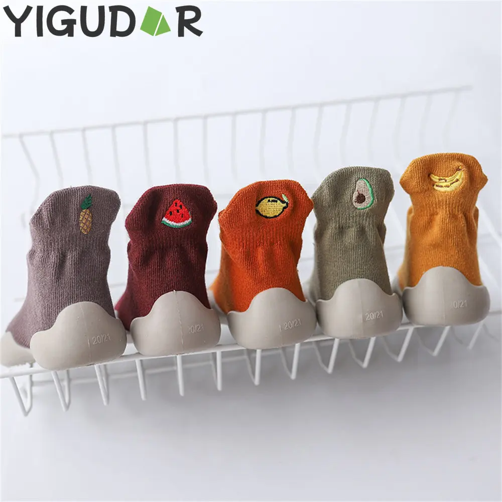 

baby sock shoes for winter thick cotton animal styles cute baby floor shoes anti-slip first walkers 0-3 years Christmas gifts