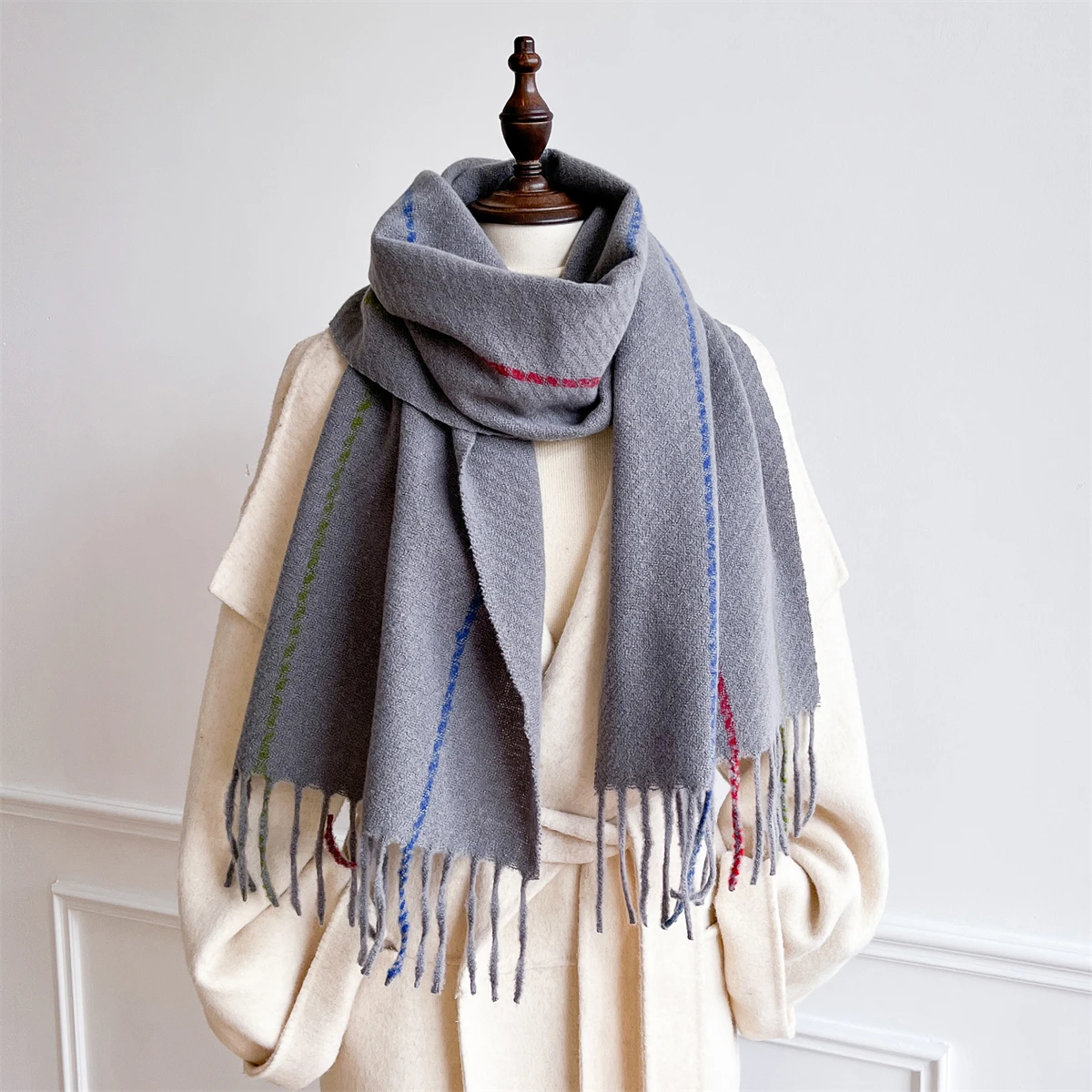 New Embossed Cashmere Women's Winter Scarf Warm Chunky Shawl Luxury Designer Tassels Pashmina Bufanda Lady Wrap Man Scarves