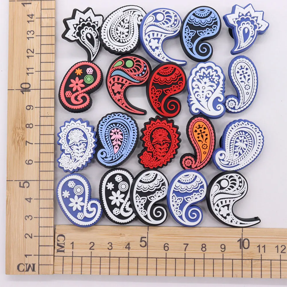

Mix 50Pcs Chinese Style Flowers Embroidery PVC Shoe Charms Clog Accessories Shoe Decoration Fit Croc Jibz Wristbands Kids Gift