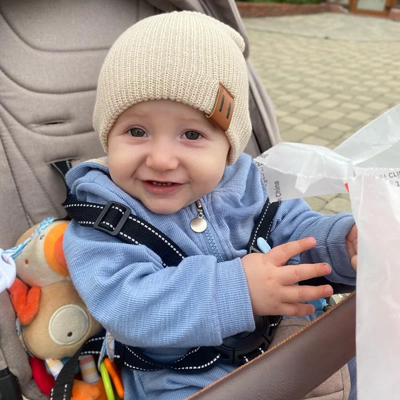 

Шапка-бини вязаная однотонная для мальчиков и девочек