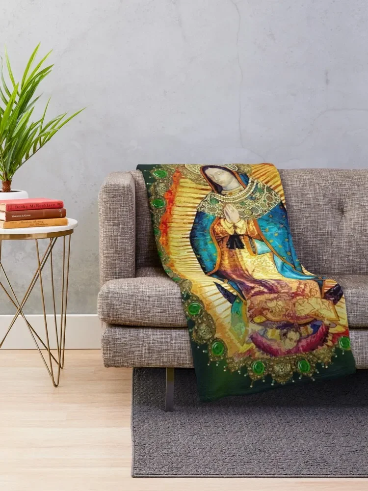 Guadalupe �߽��� ���� ������ ������ �߽��� ������ ���, ũ�������� ����, ��Ƽ�� ���Ÿ� �귣�� ħ�� ���� ���