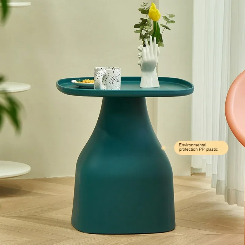 Nordic Designer Sofa Side Table Simple Multifunctional Plastic Coffee Table Fashionable Creative Flower Modern Side Tables