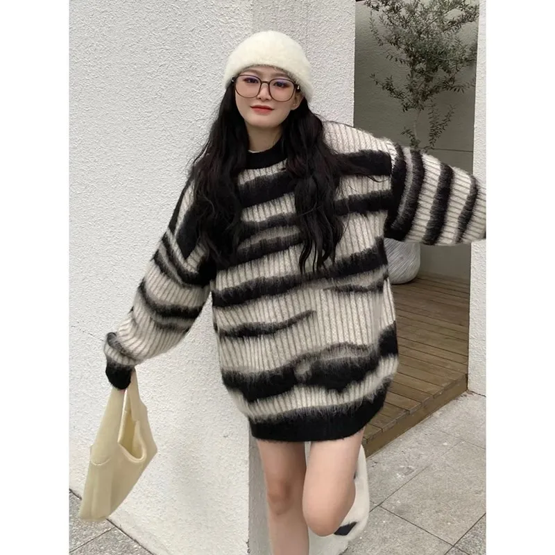 

2022 New Arrival Autumn Winter Women Loose Casual O-neck Vintage Striped Pullover All-matched Long Sleeve Knitted Sweater P985