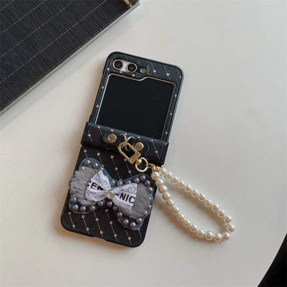 3D Glitter Diamond Rhinestone Cute Bowknot Wrist Strap Phone Case For Samsung Galaxy Z Flip 6 5 4 3 Flip6 Flip5 Flip4 Flip3 5G