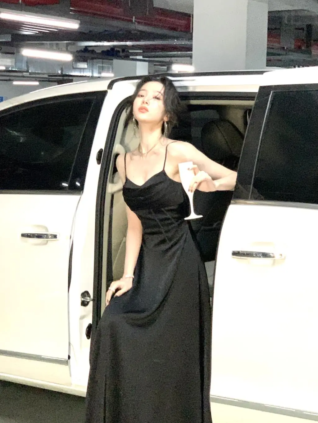 New Summer Satin Midi Dress Women Slim Spaghetti Strap Elegant Party Dresses Wedding Evening Birthday Backless Prom Robe Clothes