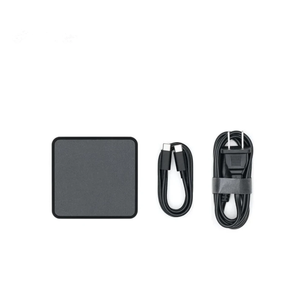 Chargeur 100W connecté à une batterie DJI Mavic Air 3 et à la télécommande simultanément