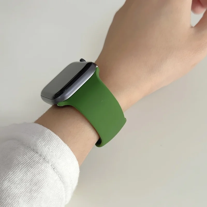 Premium Silicone Sports Band for Smartwatches - Versatile Size Options