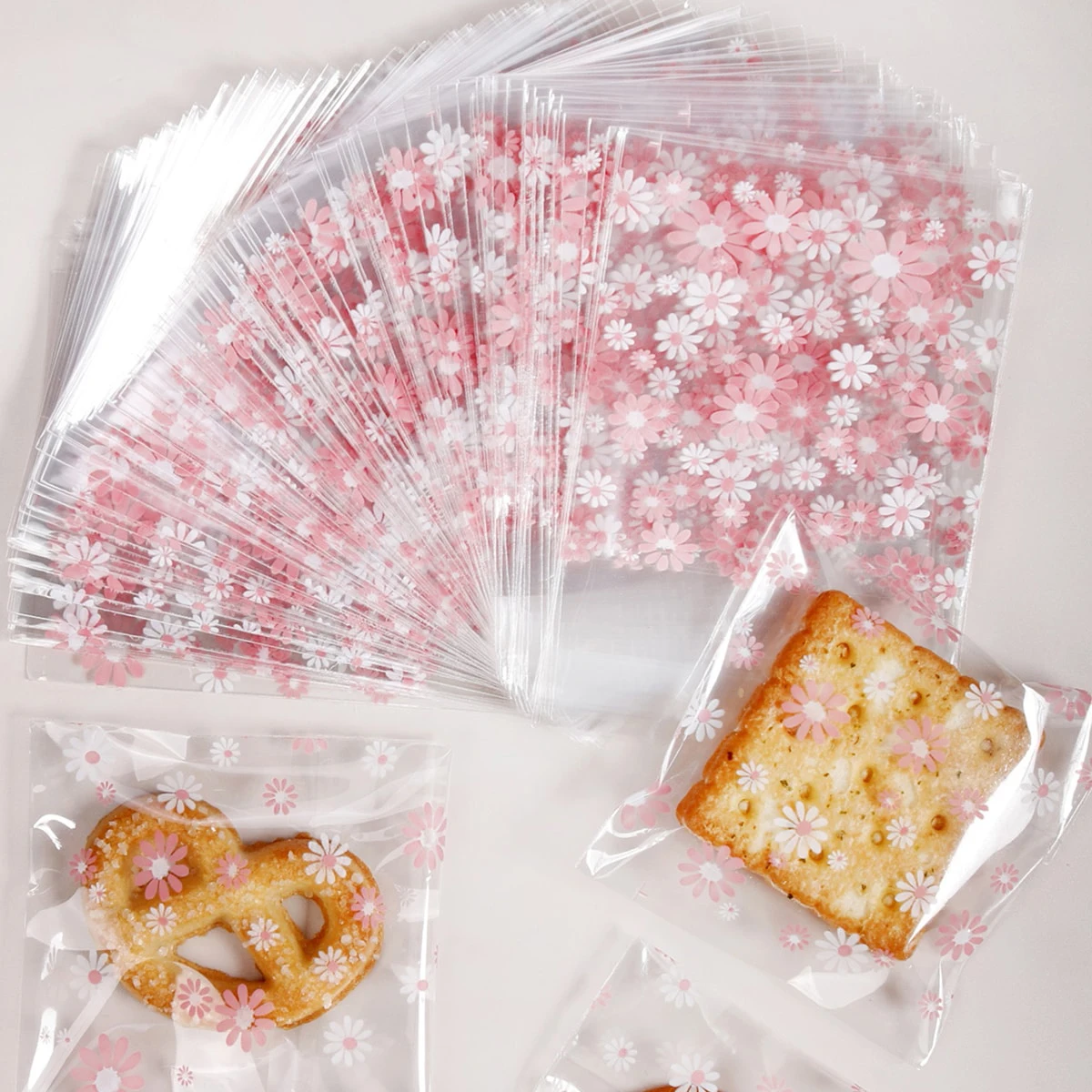 100pcs Plastic Packing Bags Flower Self-Adhesive Bags for Biscuits Candy Cookies Jewelry Gift Packaging