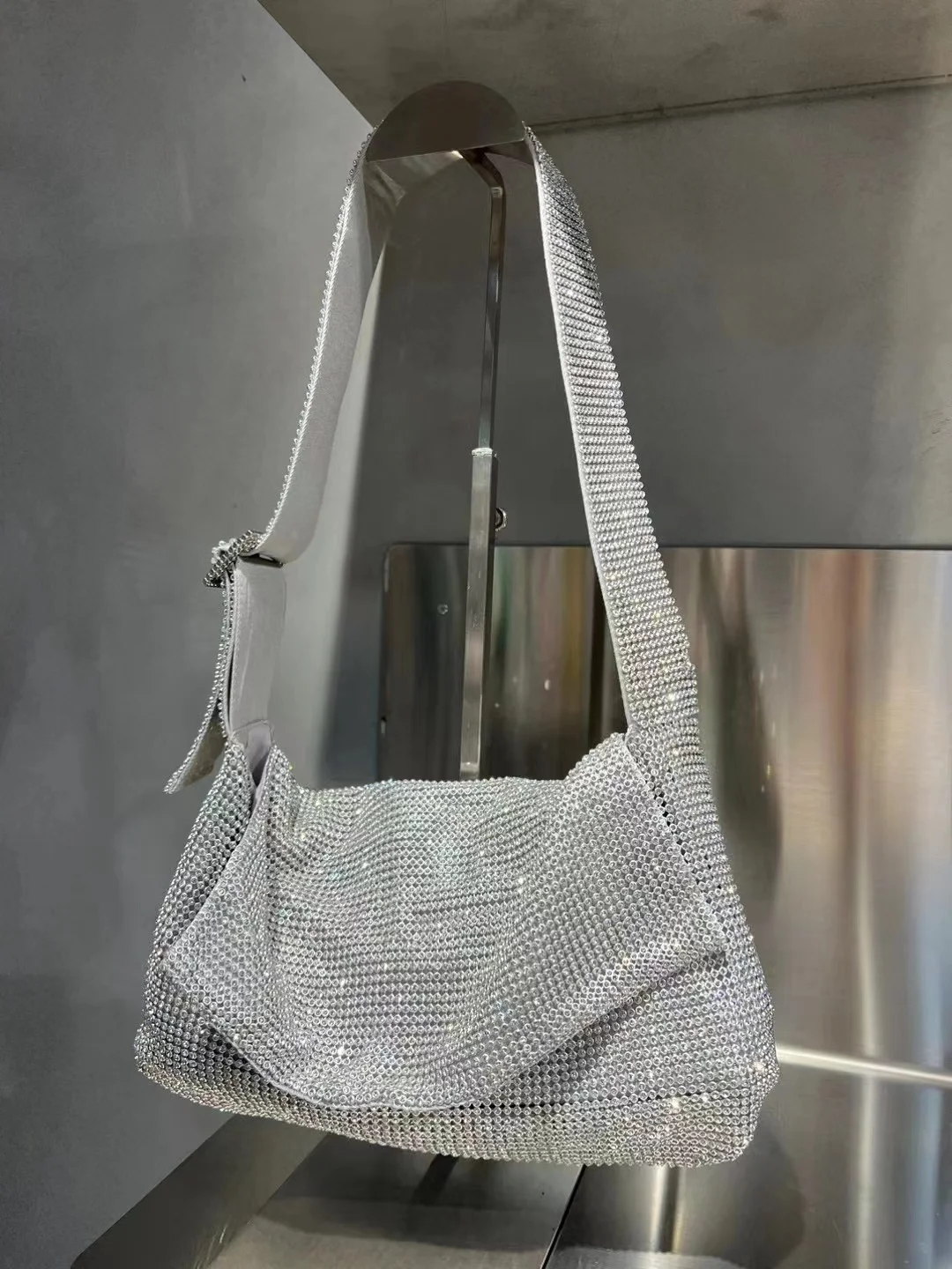 

Luxury Crystal Shiny Full Rhinestone Diamond Bag Women's Handbag Bling Evening Bag Dinner Party Clutch Purse Shoulder Armpit Bag