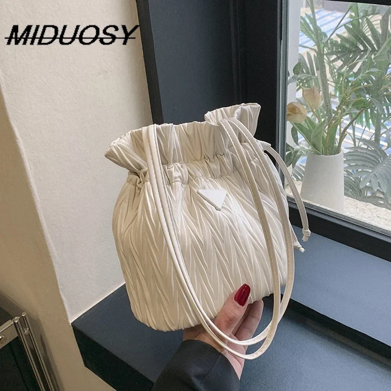 

Simple Advanced Texture Pleated Underarm Bag for Women 2023 New Fashion Bucket Bag Niche Casual Messenger Bag