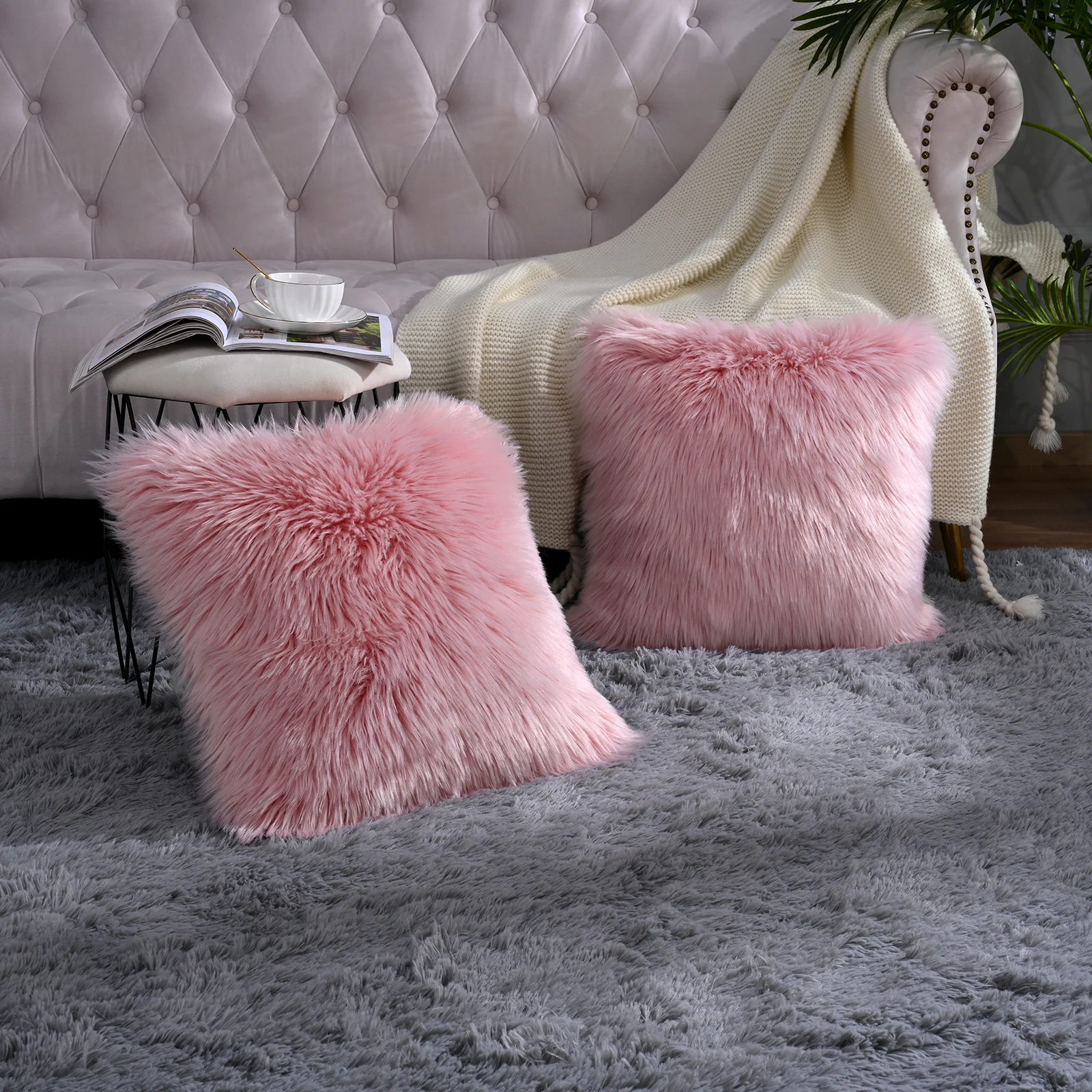 Set of 2 Fluffy Faux Fur Cushion Soft Artificial Fur Throw Pillowcase Fluffy Fur Fur Pillow Decorative Throw Pillow Cushion Case for Sofa Bedroom