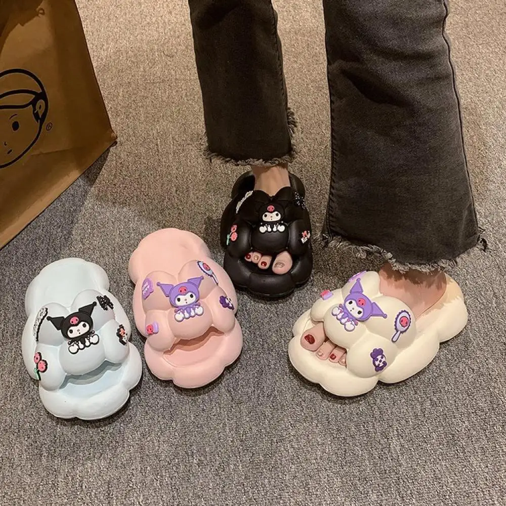 

Женские шлепанцы Kawaii Sanrio Kuromi, новинка, водонепроницаемая летняя уличная пляжная обувь, туфли с большим носком для женщин и мужчин, Кроксы, сандалии