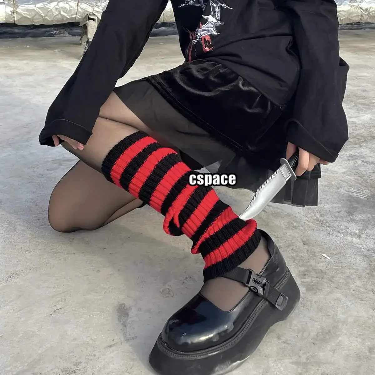 Anime cosplay socks cosplay leg accessories Y2k Goth Lolita girls striped knit leg warmers Japanese Gothic long socks women leggings gaiters knee knitted cuffs ankle warmer