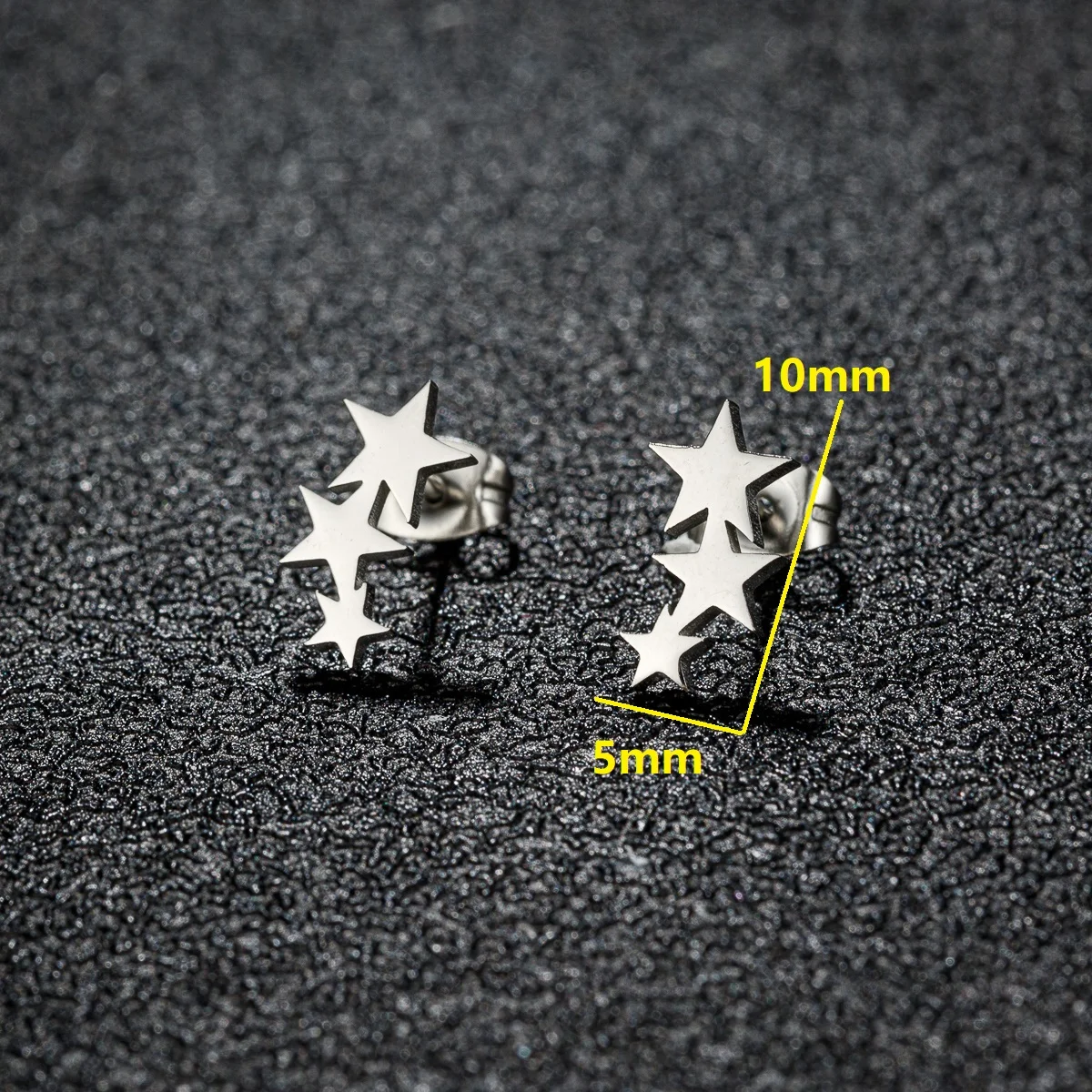 Mode Edelstahl Ohrringe Mädchen Kleine Nette Triple Star Punk Piercing Ohr Stud Ohrring Frauen Starry Minimalistischen Schmuck – Detail 2