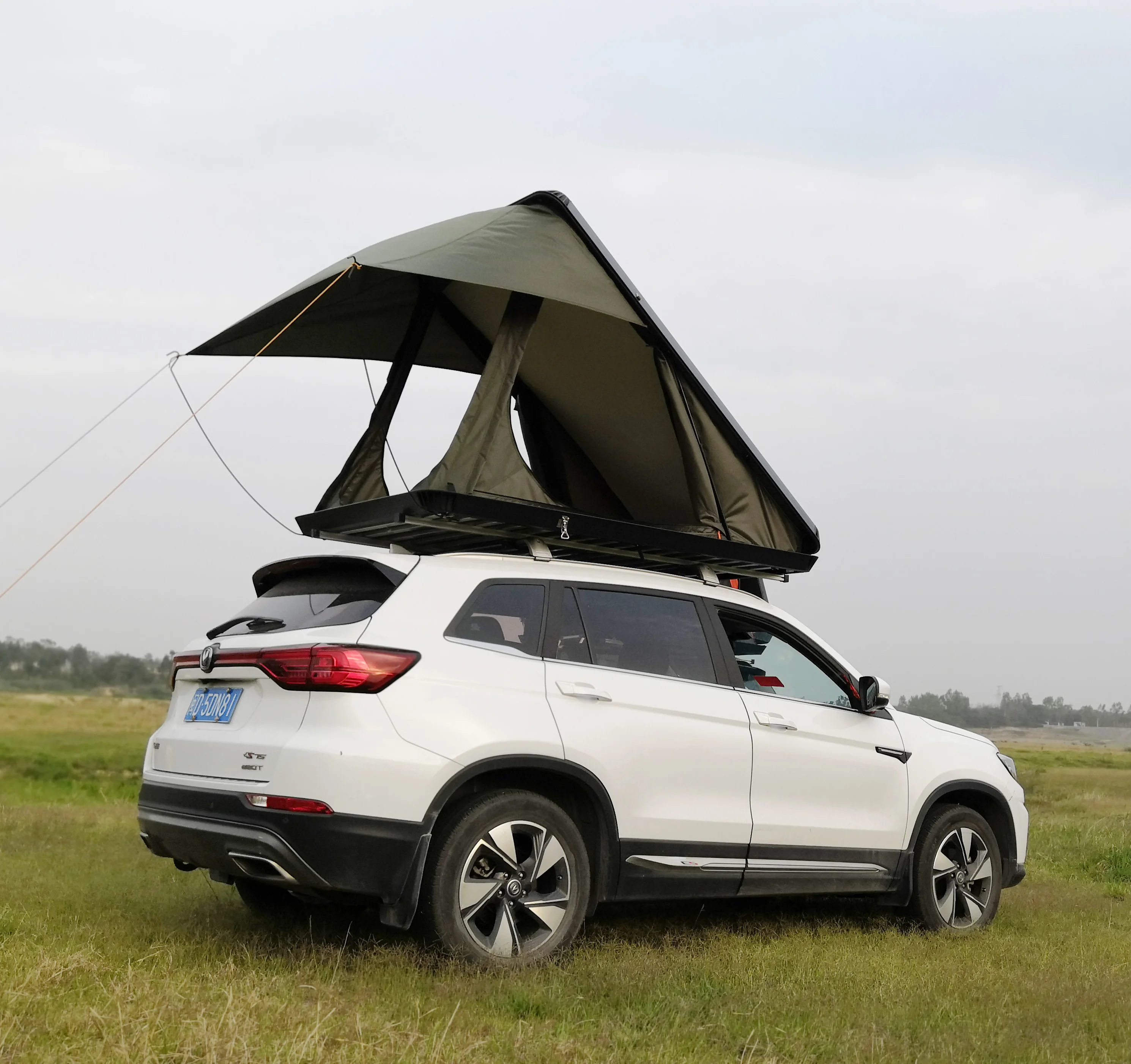 Рисунок 2 - Новый дизайн SUV 4x4 Автомобильный