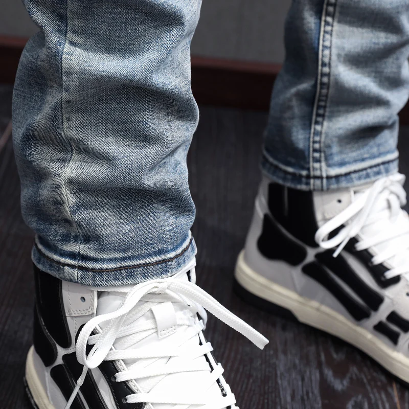 Fashion Designer Men Jeans High Quality Retro Light Blue Elastic Slim Ripped Jeans Men Embroidery Patched Vintage Pants Hombre