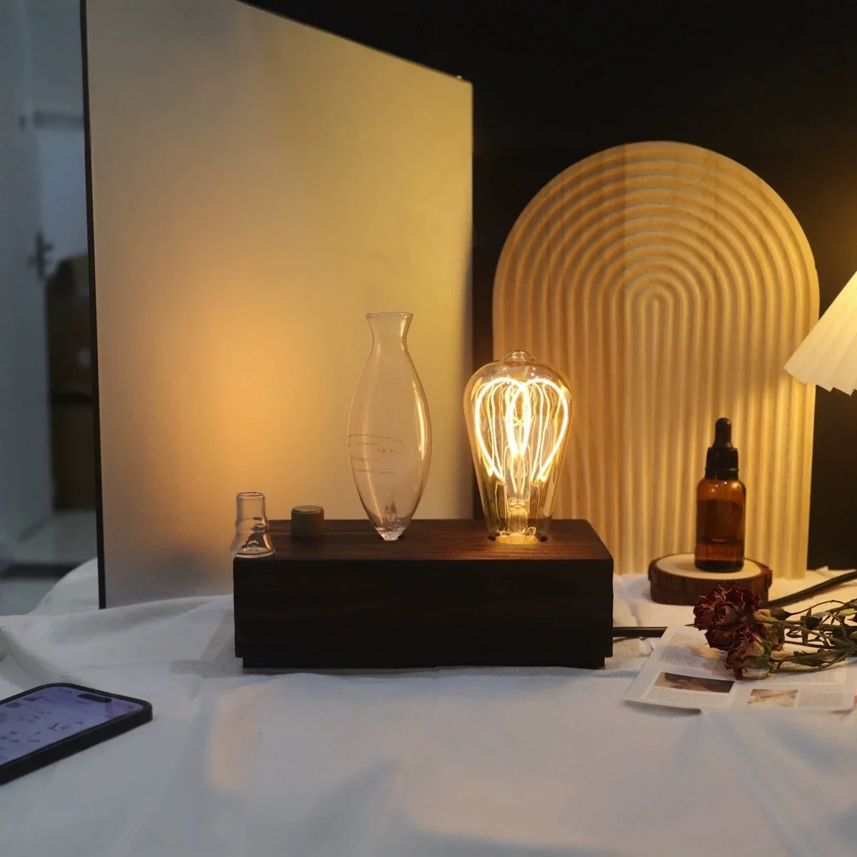 Vintage Aroma Diffuser With Tungsten Filament Lamp And Humidifier_voghion.com